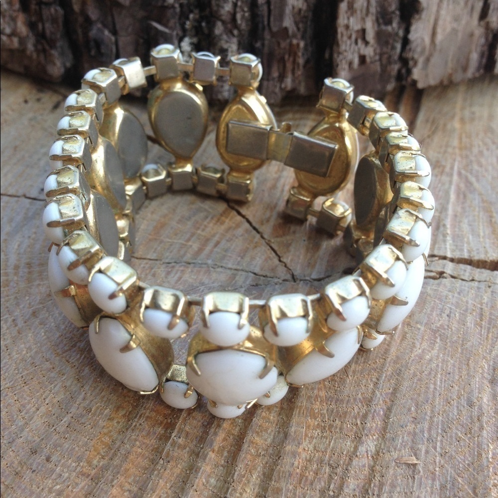 Vintage White Stone Bracelet